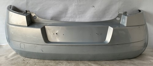 Renault bumper 8200142401 - ,