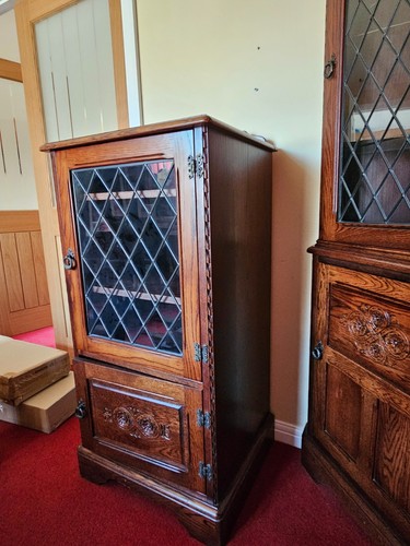 Jaycee warm tudor style oak - jaycee,