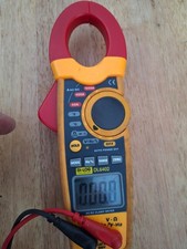Di-Log DL6402 AC DC clamp meter with K-TYPE attachment