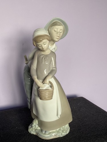 Nao lladro porcelain - by,