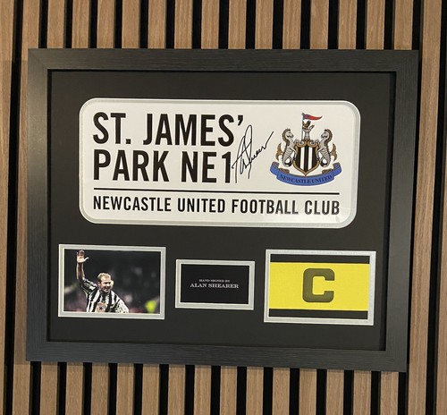 Hand signed alan shearer - hand,