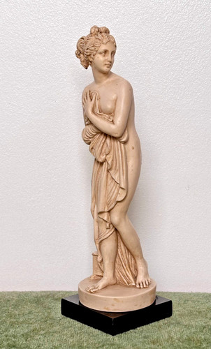 Vintage venus figurine g - venus,