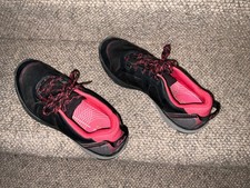 Clarks Ladies size 7D wave
