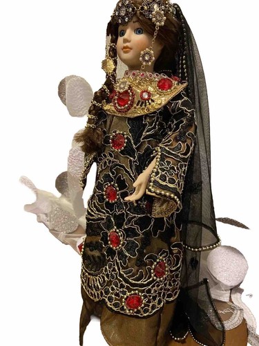 This porcelain doll 18 - porcelain,