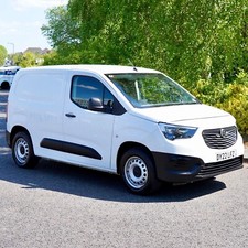 2022 Vauxhall Combo-E Dynamic 2300 136 50Kwh Van White L1H1 SWB Auto Electric