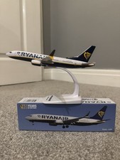 Ryanair Official 737-8200