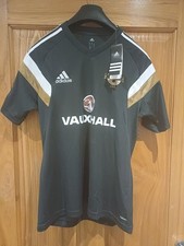 Oliver Norwood SIGNED Northern Ireland Training Top