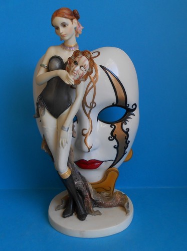 Masquerade piece figurine - piece,