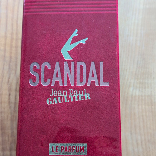 Jean paul gaultier scandal - jean, le