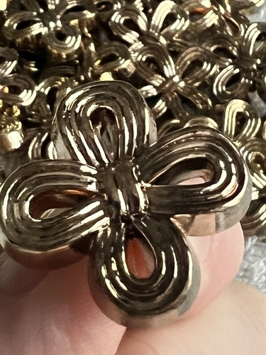 Large flower bow buttons - bow,
