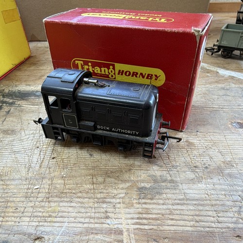 Triangle dock yard shunter - dock,