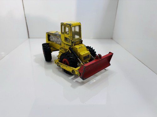 Dinky toys 976 - dinky, michigan