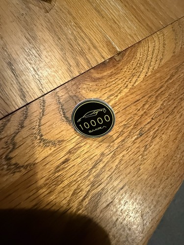 Lotus emira 10000 - lotus, pin