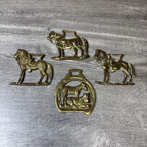Brass horse medallion antique - brass,