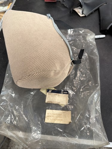 Saab 900 headrest - headrest, cover