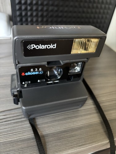 Polaroid 636 close instant - close,