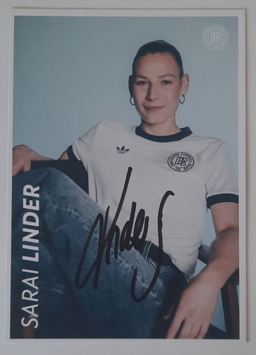 Sarai linder autograph - linder,