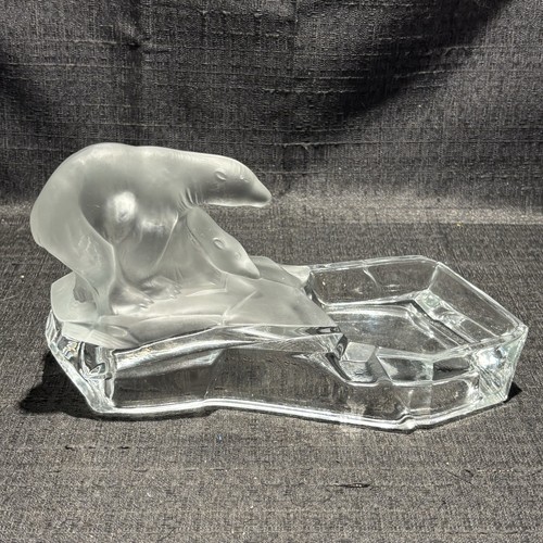 Art deco glass polar bear - polar,