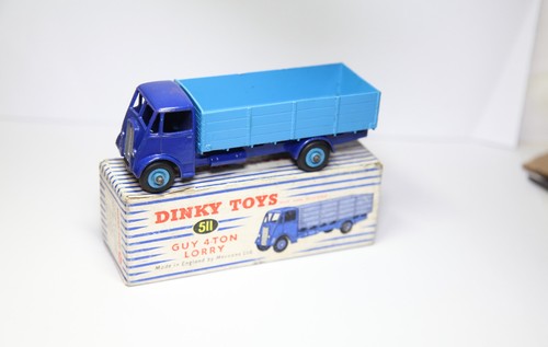 Dinky 431 guy - guy, ton