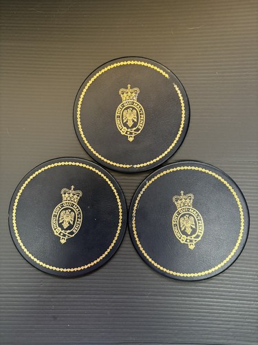Household cavalry mounted - 3x,