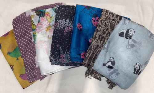 Various unbranded scarves - various,