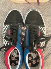 VANS Limited Edition Korean Typography Trainers size 7 