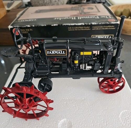 Ertl mccormick deering farmall - ertl,