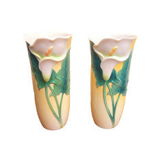 Franz Porcelain FZ00003 Pair