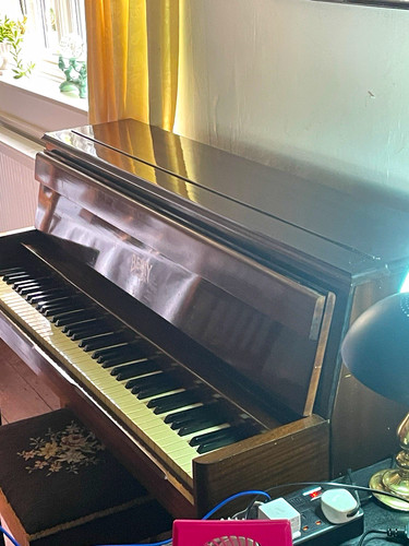 Berry london upright - berry,