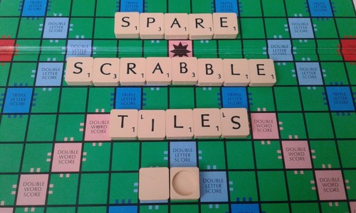 Spares scrabble black - *spares*, font