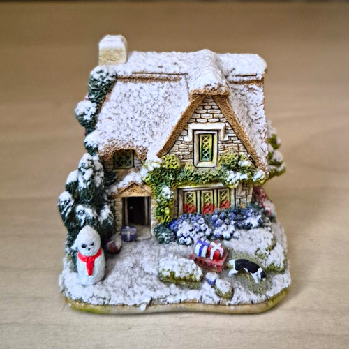 Lilliput lane santa little - lilliput, santa’s