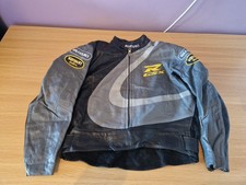 Men’s Vanson Suzuki Racer Leather Motorcycle Biker Jacket Black/Grey, Size 46