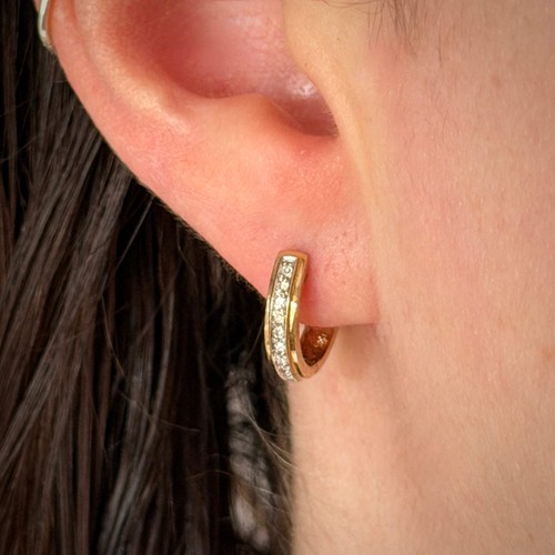 9ct gold diamond pavé set - pavé,