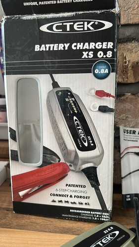 Ctek battery charger - ctek, xs