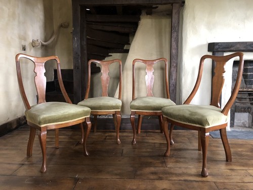 Elegantly curved queen anne - queen,
