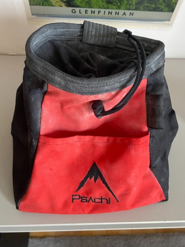 Psychi chalk bouldering bag