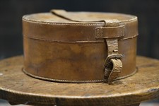 Vintage Leather Collar Box -