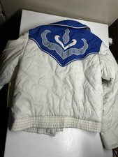 Vintage Mountain Goat White &