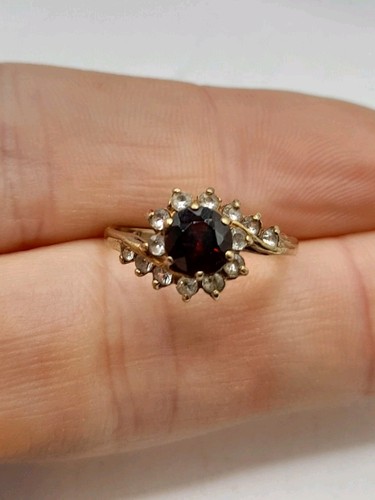 Vintage english 9ct - vintage, red