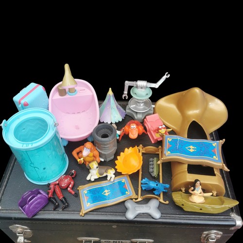 Vintage toys 90s - disney, joe