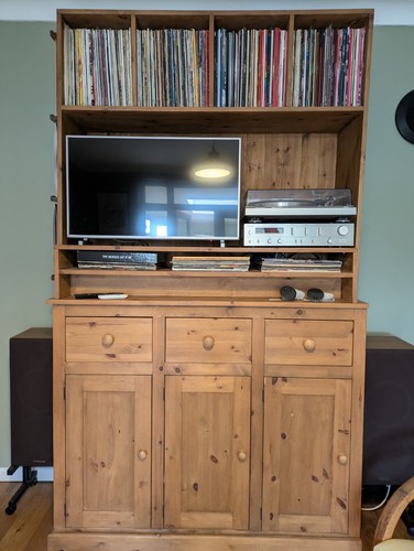 Solid pine welsh - welsh, dresser