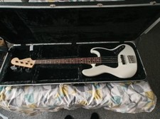 Fender American Performer Jazz Bass In Arctic White - Excellent Condition W Case