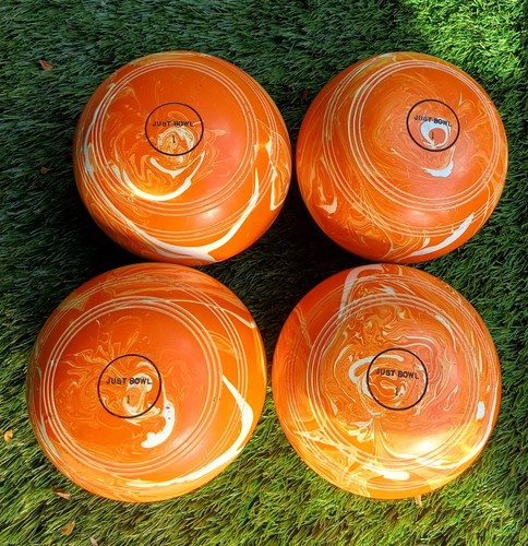 Lawn bowls size - lawn, 1