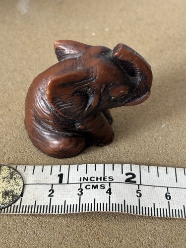 Netsuke elephant unusual - netsuke,