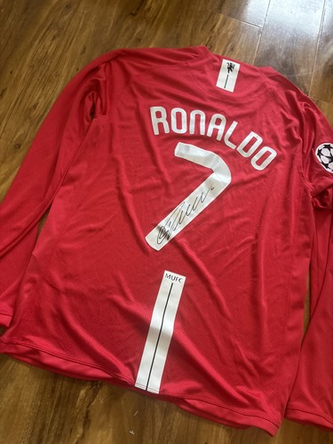Cristiano ronaldo signed - cristiano,