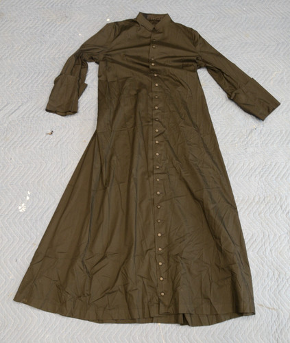 Older used loose black - +,