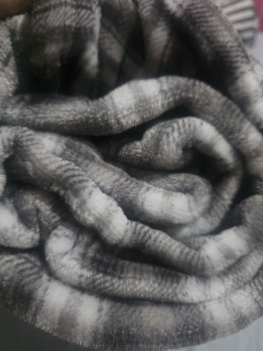 Grey check fleece - check,