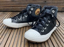 Converse Kids Black Boot Leather Trainers Size 1 (33 EUR) Great Condition