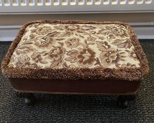 VINTAGE RECTANGLE SHAPED FOOTSTOOL BROWN CLOTH COVERED STOOL FLORAL PATTERNE TOP
