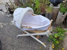 Moses basket with folding